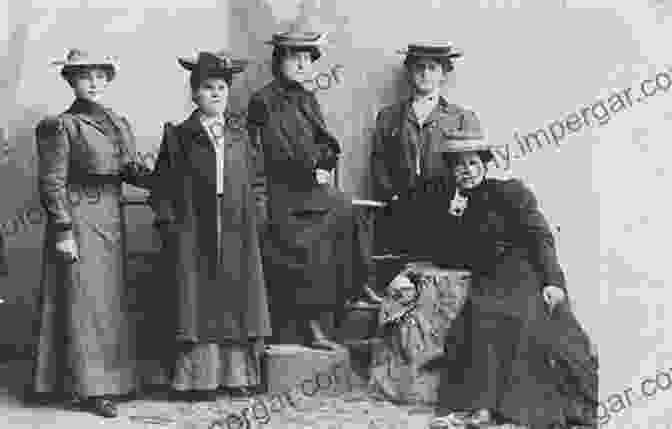 A Group Of Young Jewish Girls In The Early 1900s Jewish Girls Coming Of Age In America 1860 1920